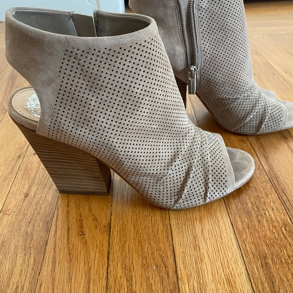 Vince camuto open toe booties size 7.5 - Picture 3 of 5